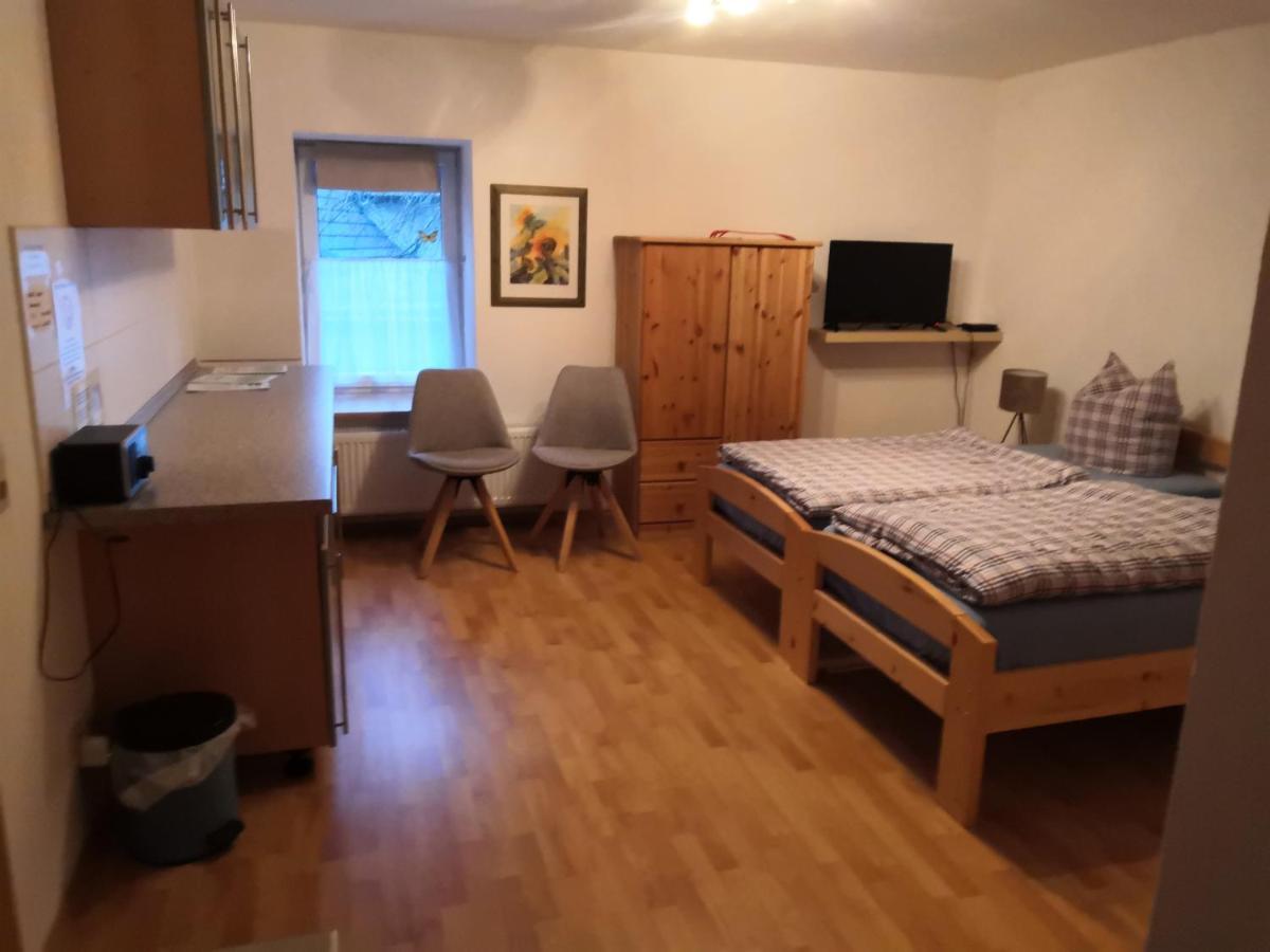 Zimmervermietung Am Holzberg Thallwitz Bagian luar foto